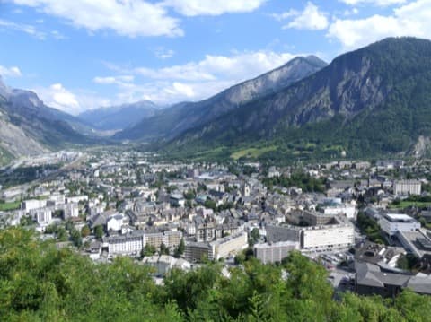 Élagueur Saint-Jean-de-Maurienne